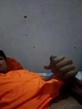 Snapshot of Rizos20cm chatting on 5, 11, 2025 Rizos20cm online show from 5, 11, 2025