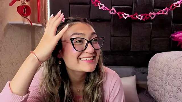 Im-Lola online show from 12, 2, 2026