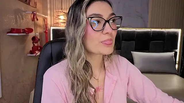 Im-Lola online show from 3, 12, 2025