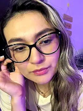 Im-Lola online show from 30, 11, 2025