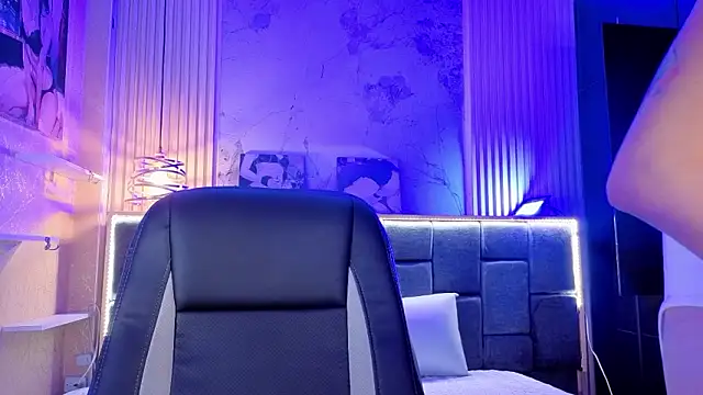 Im-Lola online show from 3, 2, 2026