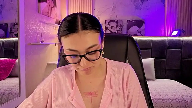 Im-Lola online show from 18, 3, 2026