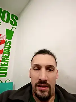 Snapshot of Abogado22 chatting on 29, 10, 2025 Abogado22 online show from 29, 10, 2025