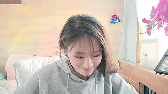 MsTipsy  online show from 19, 4, 2026