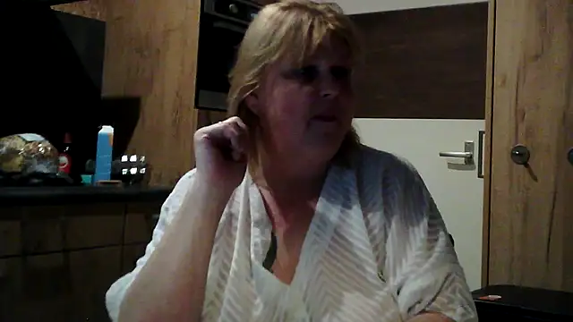 Sylviastar46 online show from 26, 3, 2026