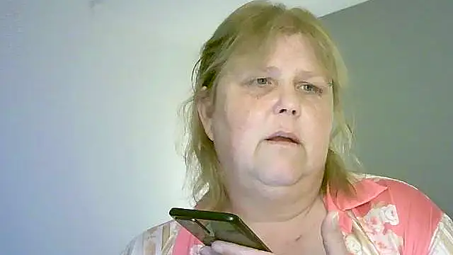 Snapshot of Sylviastar46 chatting on 15, 5, 2026 Sylviastar46 online show from 15, 5, 2026