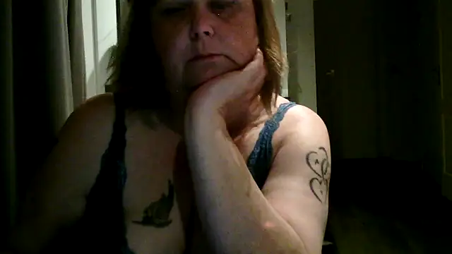 Snapshot of Sylviastar46 chatting on 25, 5, 2026 Sylviastar46 online show from 25, 5, 2026