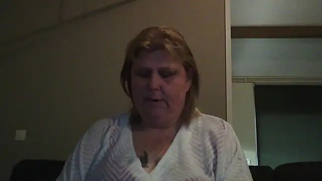 Sylviastar46 online show from 6, 2, 2026