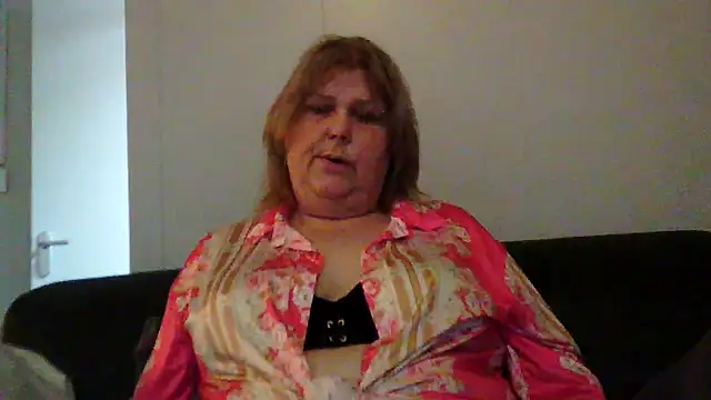 Sylviastar46 online show from 24, 2, 2026