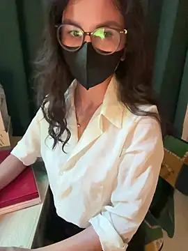 Snapshot of trinhvutrinh chatting on 13, 11, 2025 trinhvutrinh online show from 13, 11, 2025