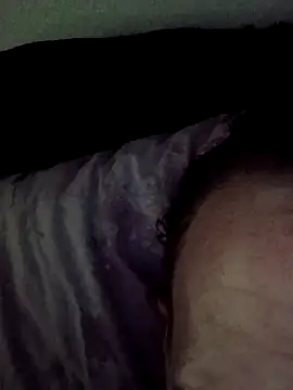 Snapshot of Karebearz1 chatting on 1, 11, 2025 Karebearz1 online show from 1, 11, 2025