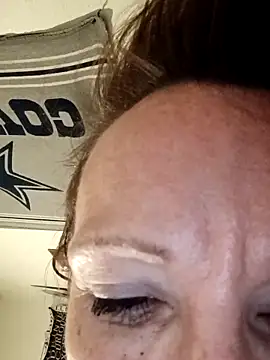 Snapshot of Karebearz1 chatting on 10, 11, 2025 Karebearz1 online show from 10, 11, 2025