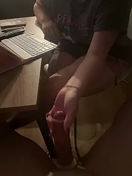 Teeny-Slut18 online show from 31, 7, 2026