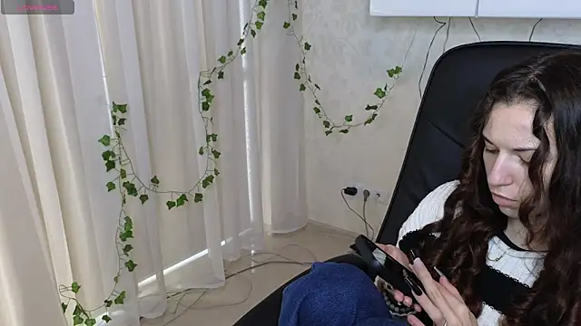 Ulyanix online show from 7, 3, 2026