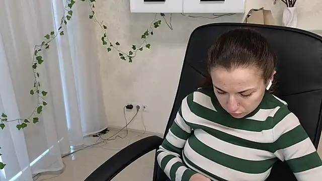 Ulyanix online show from 19, 4, 2026