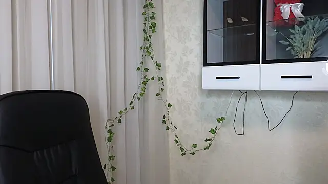 Ulyanix online show from 27, 2, 2026