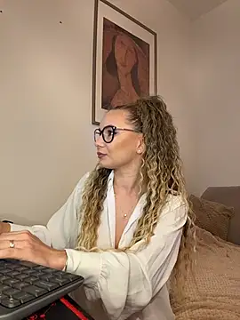 AlessiaCreed online show from 1, 11, 2025