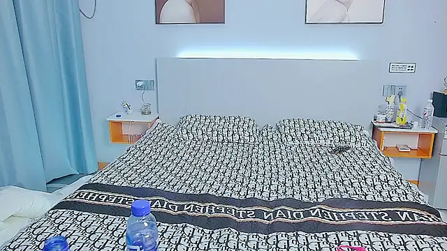 Snapshot of yueyue558 chatting on 7, 11, 2025 yueyue558 online show from 7, 11, 2025