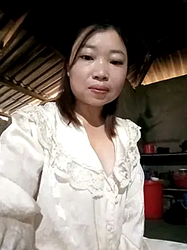 julybe online show from 12, 3, 2026