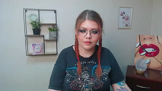 Lina ri  online show from 10, 11, 2025