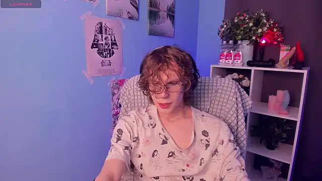 Snapshot of LeoBensyten chatting on 16, 1, 2026 LeoBensyten online show from 16, 1, 2026