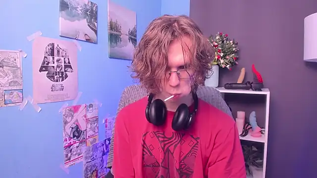 Snapshot of LeoBensyten chatting on 18, 2, 2026 LeoBensyten online show from 18, 2, 2026