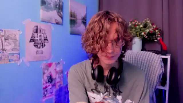 Snapshot of LeoBensyten chatting on 8, 3, 2026 LeoBensyten online show from 8, 3, 2026