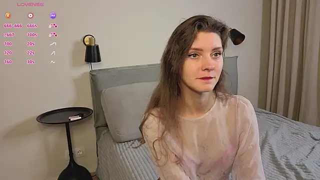 LauraYoungg online show from 29, 11, 2025