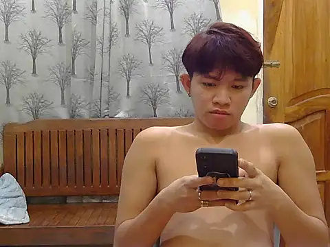 newcummersxx online show from 15, 2, 2026