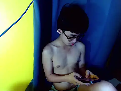 newcummersxx online show from 19, 3, 2026