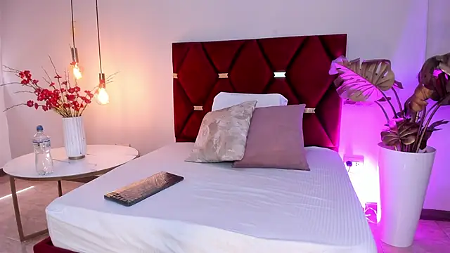 HannaaWells online show from 9, 3, 2026