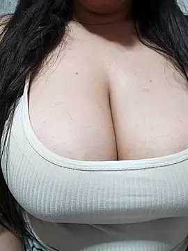Snapshot of bodysexya chatting on 23, 4, 2026 bodysexya online show from 23, 4, 2026