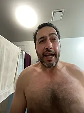 ezrah23 online show from 5, 3, 2026