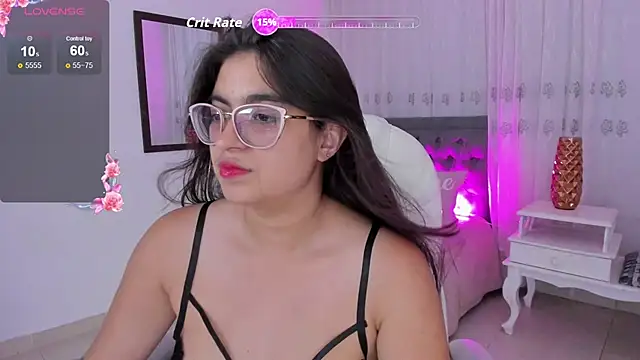 Luna Jonnes1 online show from 17, 4, 2026