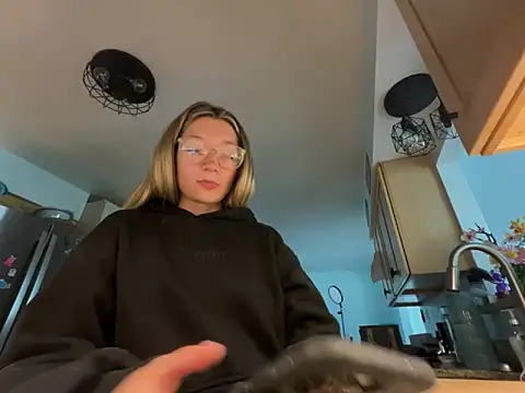 hatgirlsolo online show from 29, 11, 2025