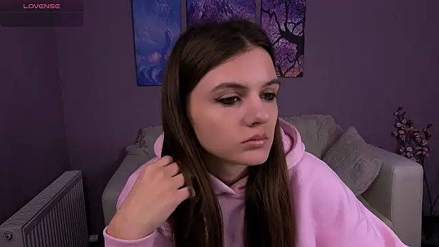 lisa dark  online show from 18, 1, 2026