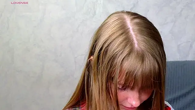 Lovelly molly1 online show from 19, 3, 2026