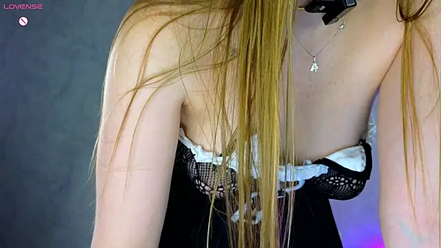 Lovelly molly1 online show from 31, 3, 2026