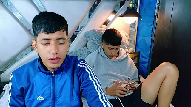 darwinandbrayann online show from 13, 1, 2026