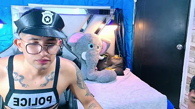 darwinandbrayann online show from 11, 1, 2026