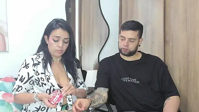 MailynAndNick online show from 23, 12, 2025