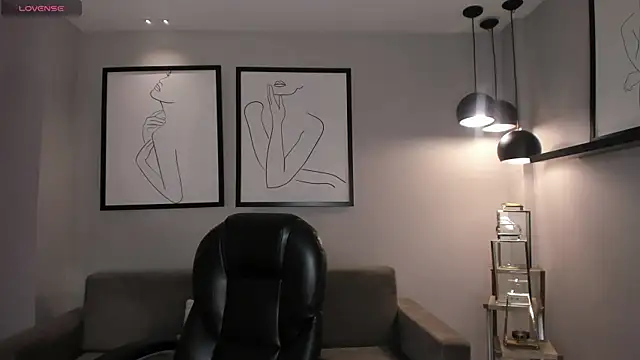 BellaConnorX online show from 13, 3, 2026