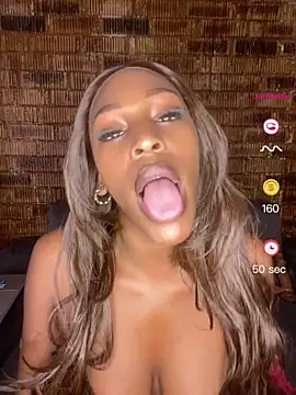 Snapshot of SP1CY_MOMMY chatting on 25, 4, 2026 SP1CY MOMMY online show from 25, 4, 2026