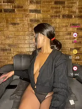 Snapshot of SP1CY_MOMMY chatting on 5, 6, 2026 SP1CY MOMMY online show from 5, 6, 2026