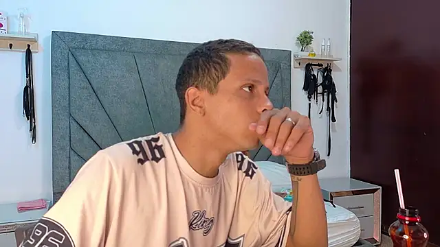 DamianandEva online show from 4, 7, 2026