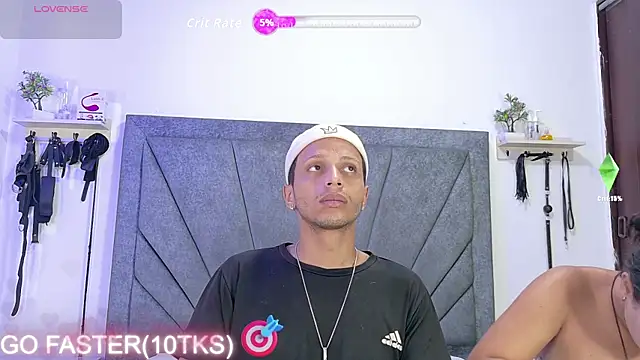 Snapshot of DamianandEva chatting on 12, 5, 2026 DamianandEva online show from 12, 5, 2026