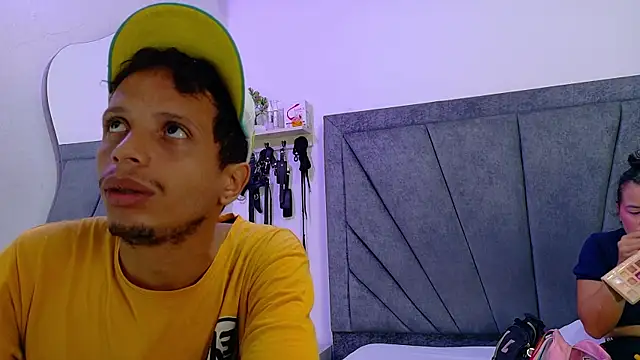 Snapshot of DamianandEva chatting on 26, 5, 2026 DamianandEva online show from 26, 5, 2026