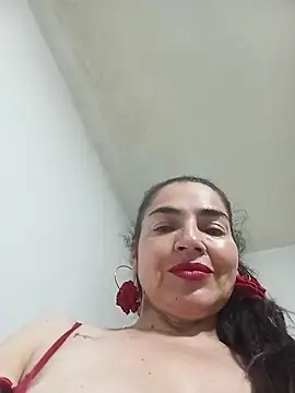 Snapshot of MaryRoze_ chatting on 27, 5, 2026 MaryRoze online show from 27, 5, 2026