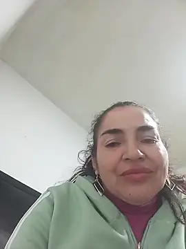 Snapshot of MaryRoze_ chatting on 29, 4, 2026 MaryRoze online show from 29, 4, 2026