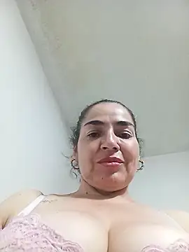 Snapshot of MaryRoze_ chatting on 17, 5, 2026 MaryRoze online show from 17, 5, 2026